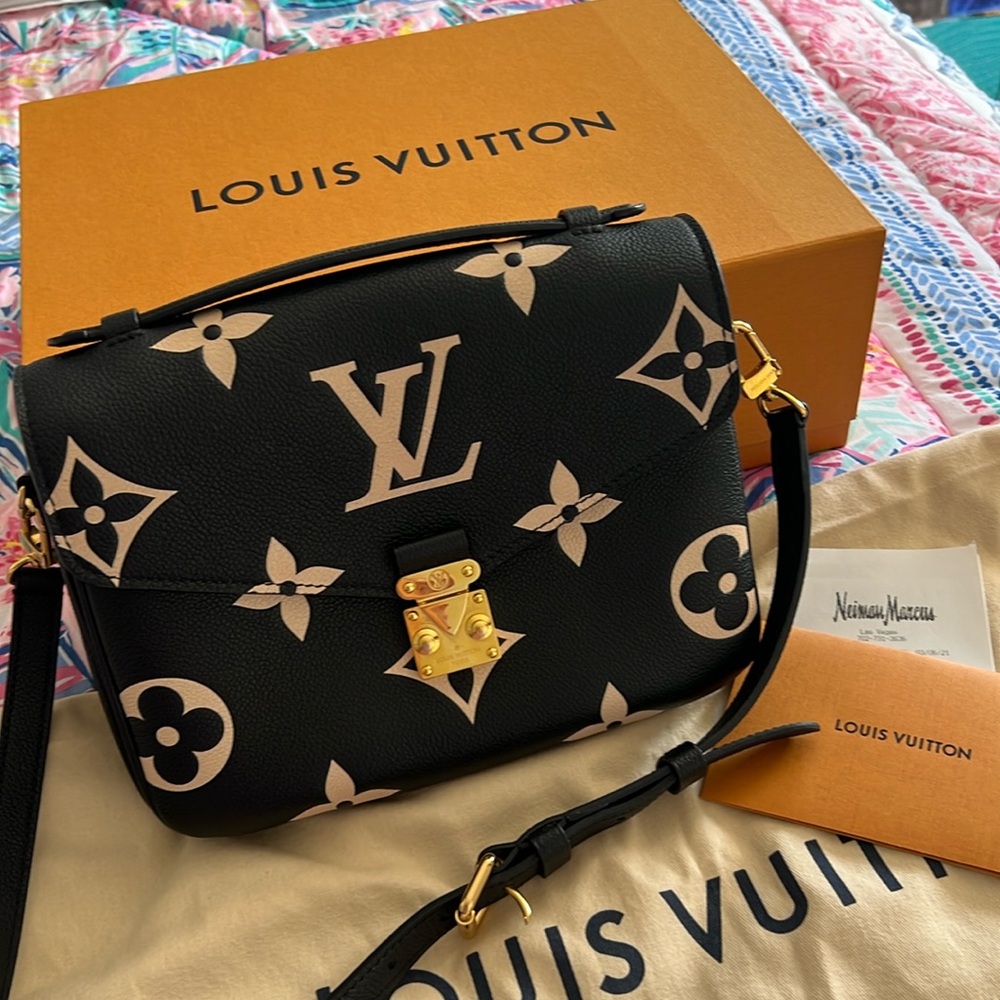 Louis Vuitton Empreinte Pochette Metis Giant Monogram Black
